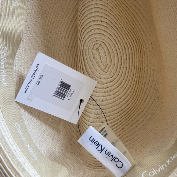 Perfect sun hat never worn. Calvin Klein - Picture 4 of 4